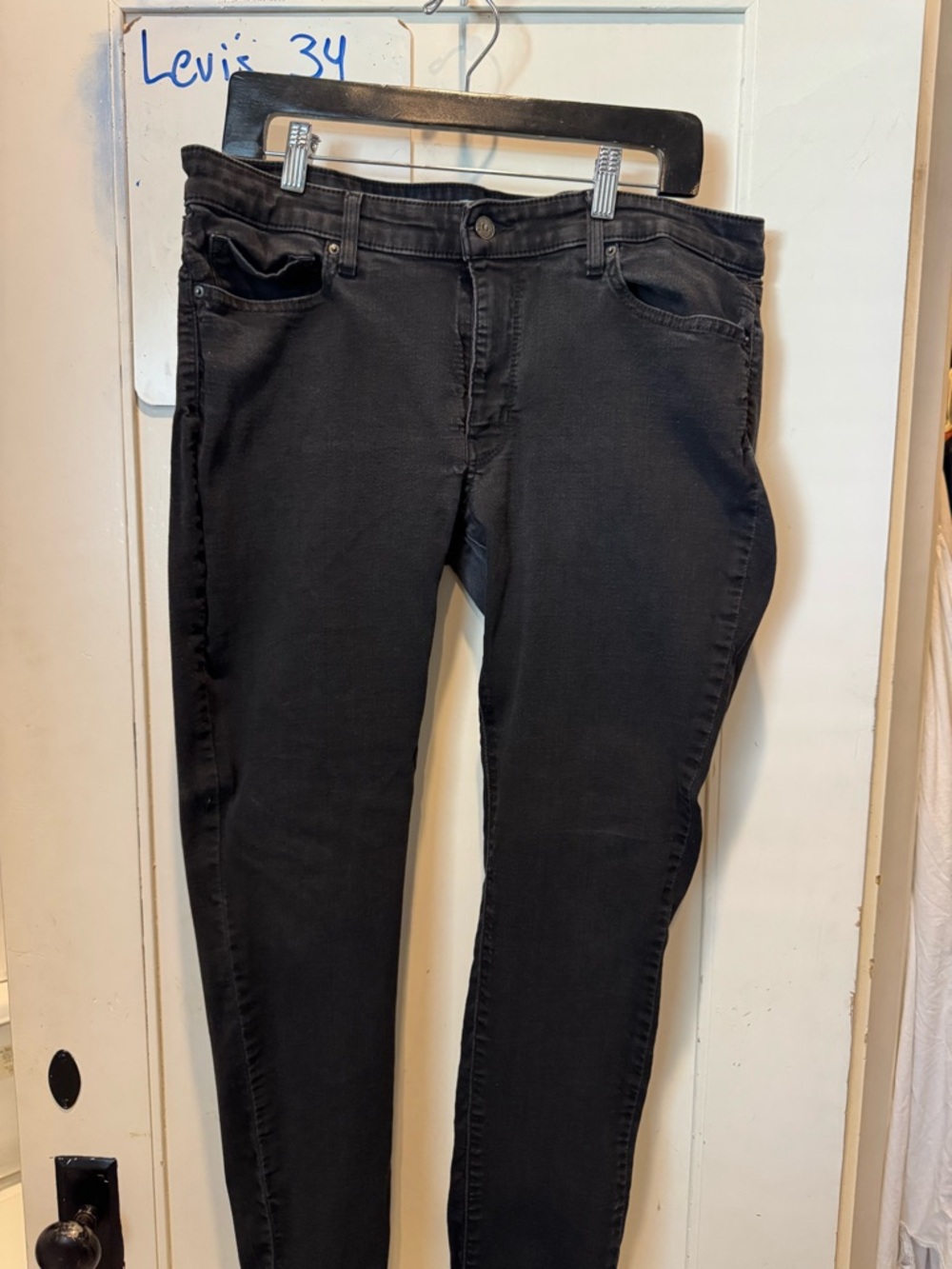 Levi's Black Skinny Women's Jeans - Stretch Slim Fit